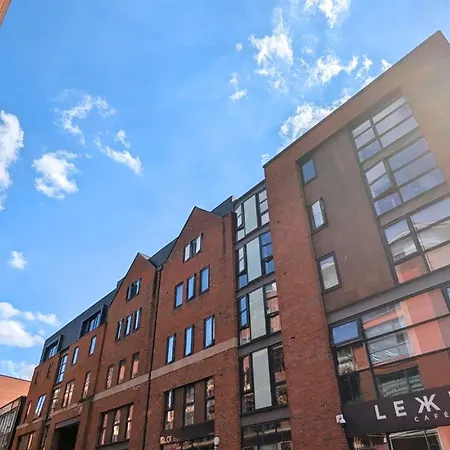 Apartment Comfy 2-bedroom With Parking & Balcony In Jewellery Quarter, *